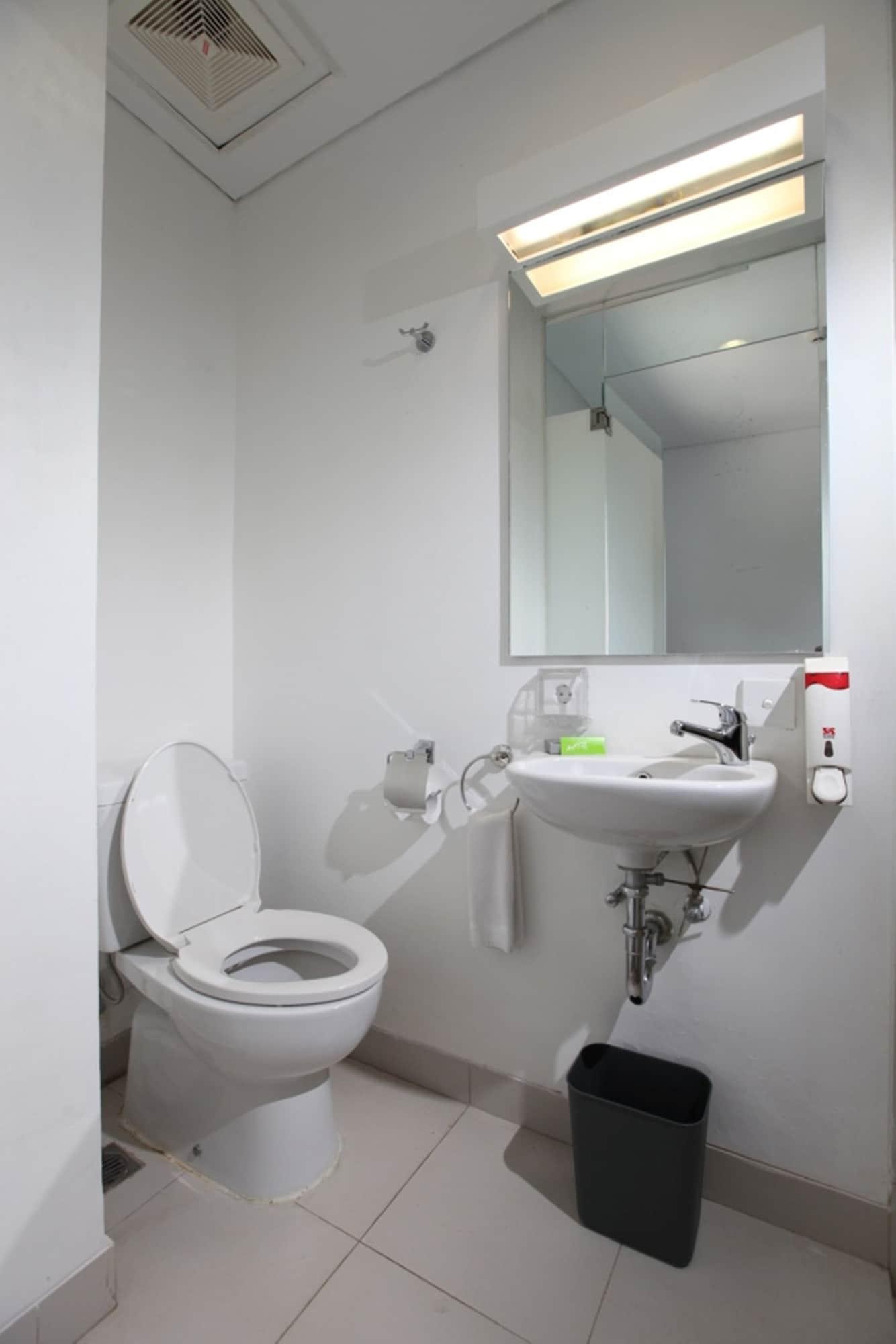 Whiz Hotel Cikini ג'קרטה מראה חיצוני תמונה