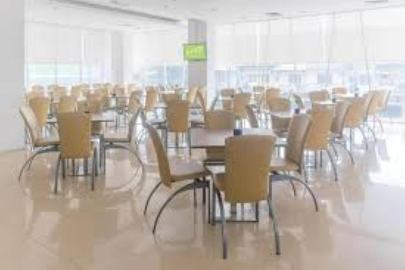 Whiz Hotel Cikini ג'קרטה מראה חיצוני תמונה