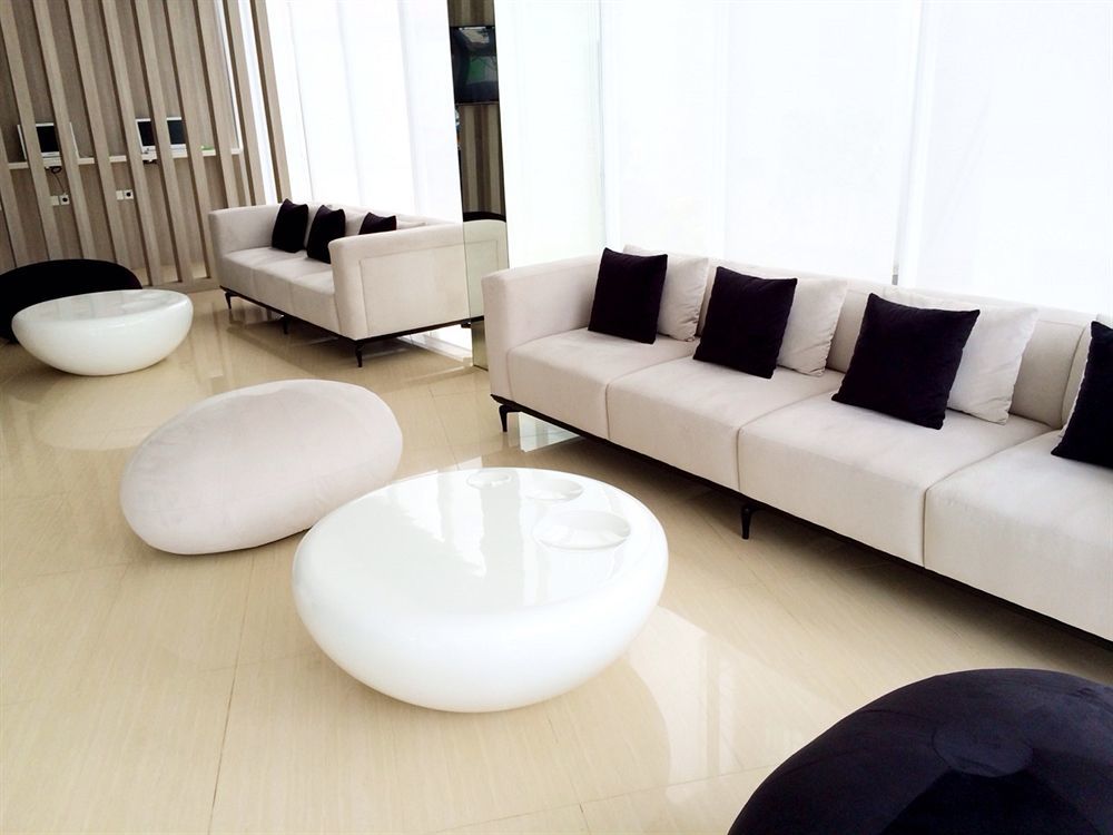 Whiz Hotel Cikini ג'קרטה מראה חיצוני תמונה