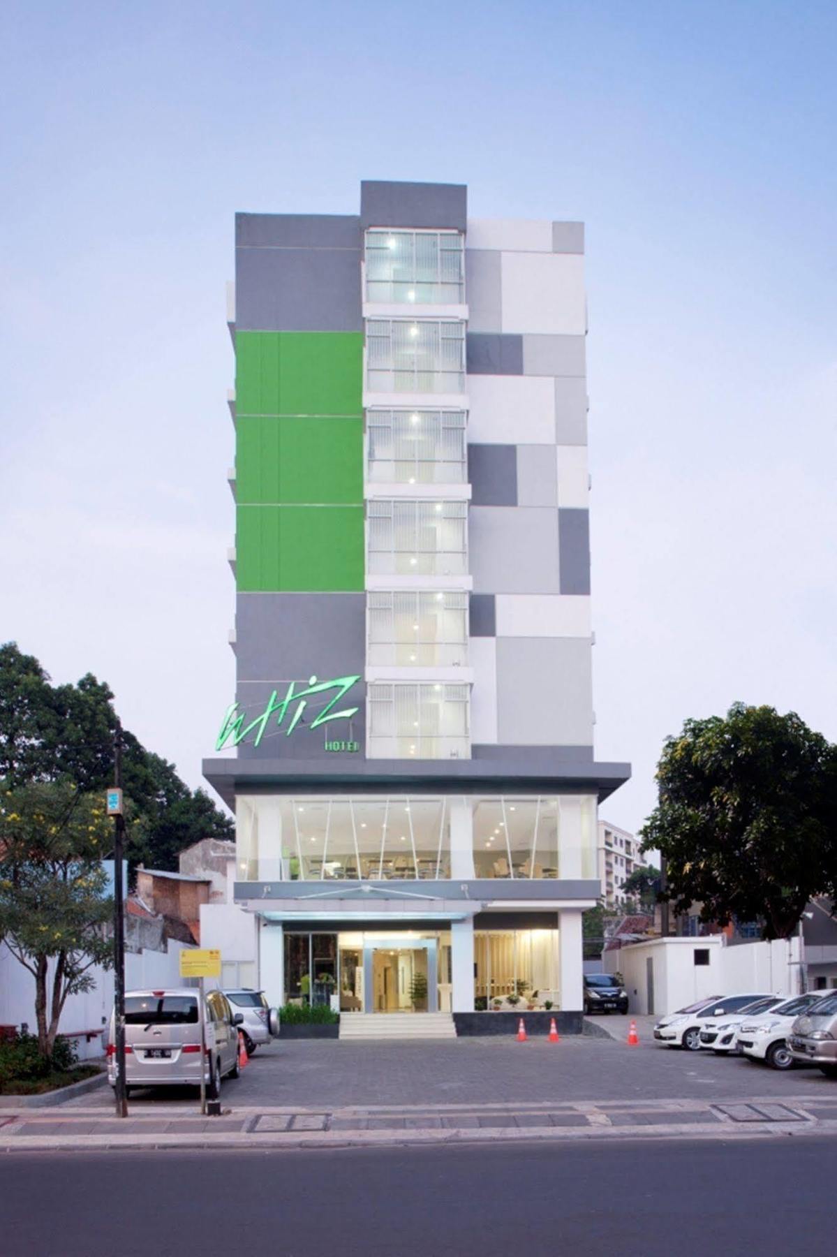 Whiz Hotel Cikini ג'קרטה מראה חיצוני תמונה