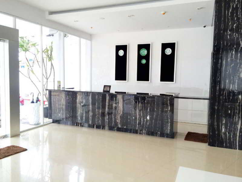 Whiz Hotel Cikini ג'קרטה מראה חיצוני תמונה